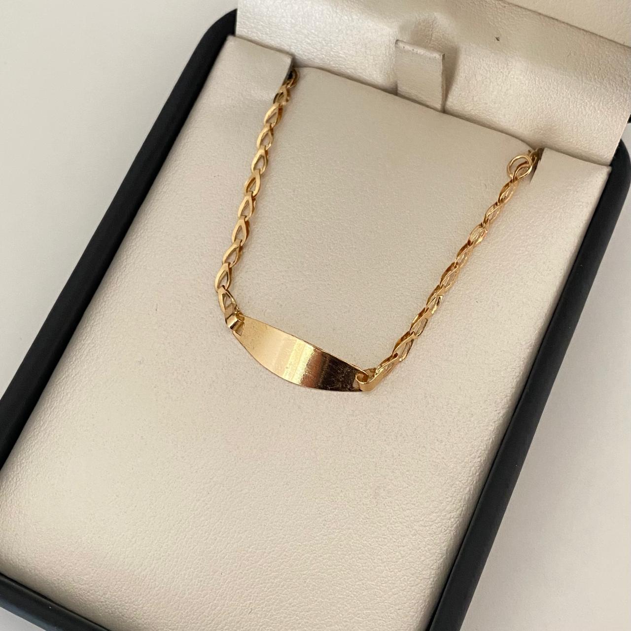 Pulso bebé semirectangular lisa Oro amarillo 18k 1,55 Gr / 2,7 mm / 14,5 Cm Broche 0,15